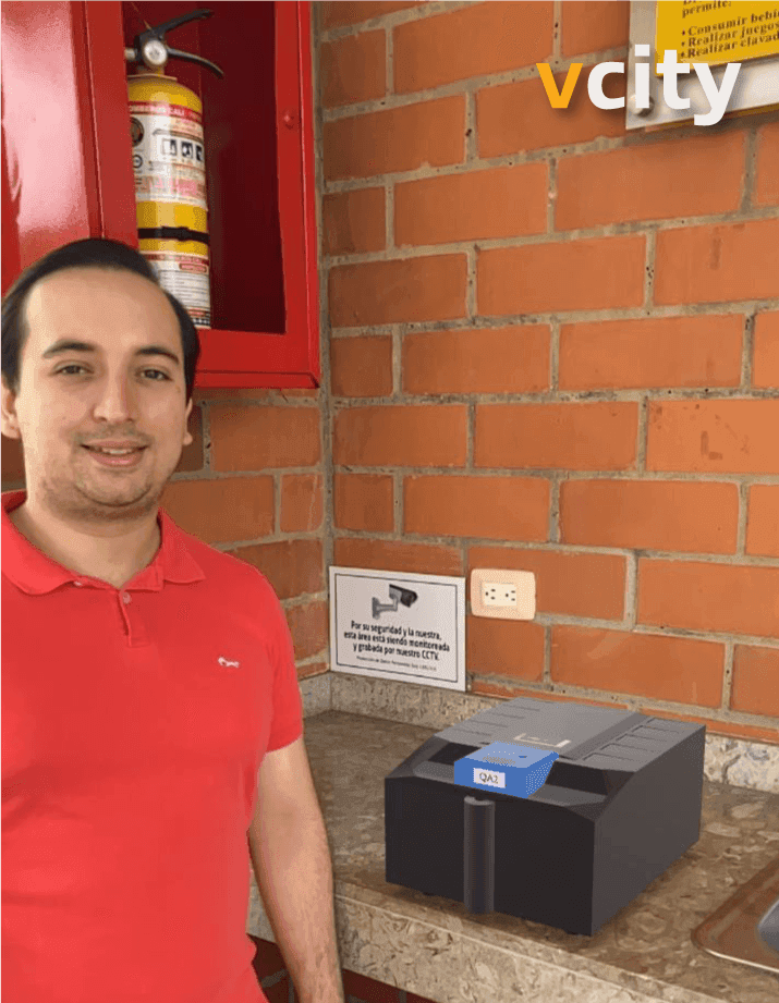 Un équipement de laboratoire du showroom d'une entreprise placé sur un comptoir dans la vie réelle grâce à l'utilisation de la nouvelle fonctionnalité de réalité augmentée de Vcity. | vcity.io